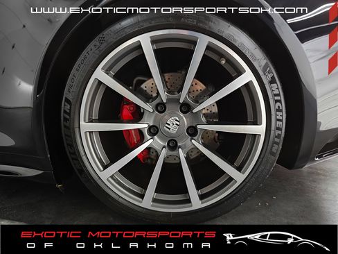 Used 2019 Porsche 911 Targa 4S AWD/4WD image 40