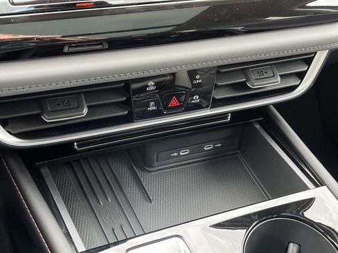 New 2026 Volkswagen Atlas Peak Edition AWD/4WD image 23