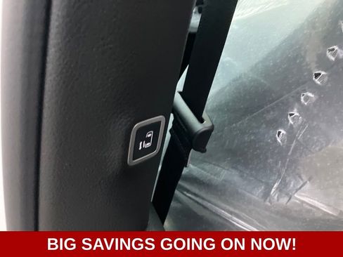 New 2026 Chrysler Pacifica Select image 24