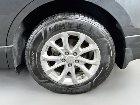 Used 2019 Chevrolet Equinox LS AWD/4WD image 28