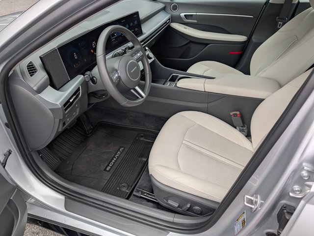 Used 2026 Hyundai Sonata SEL FWD image 9