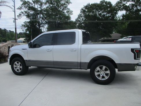 Used 2015 Ford F150 XLT w/ Equipment Group 301A Mid RWD image 10