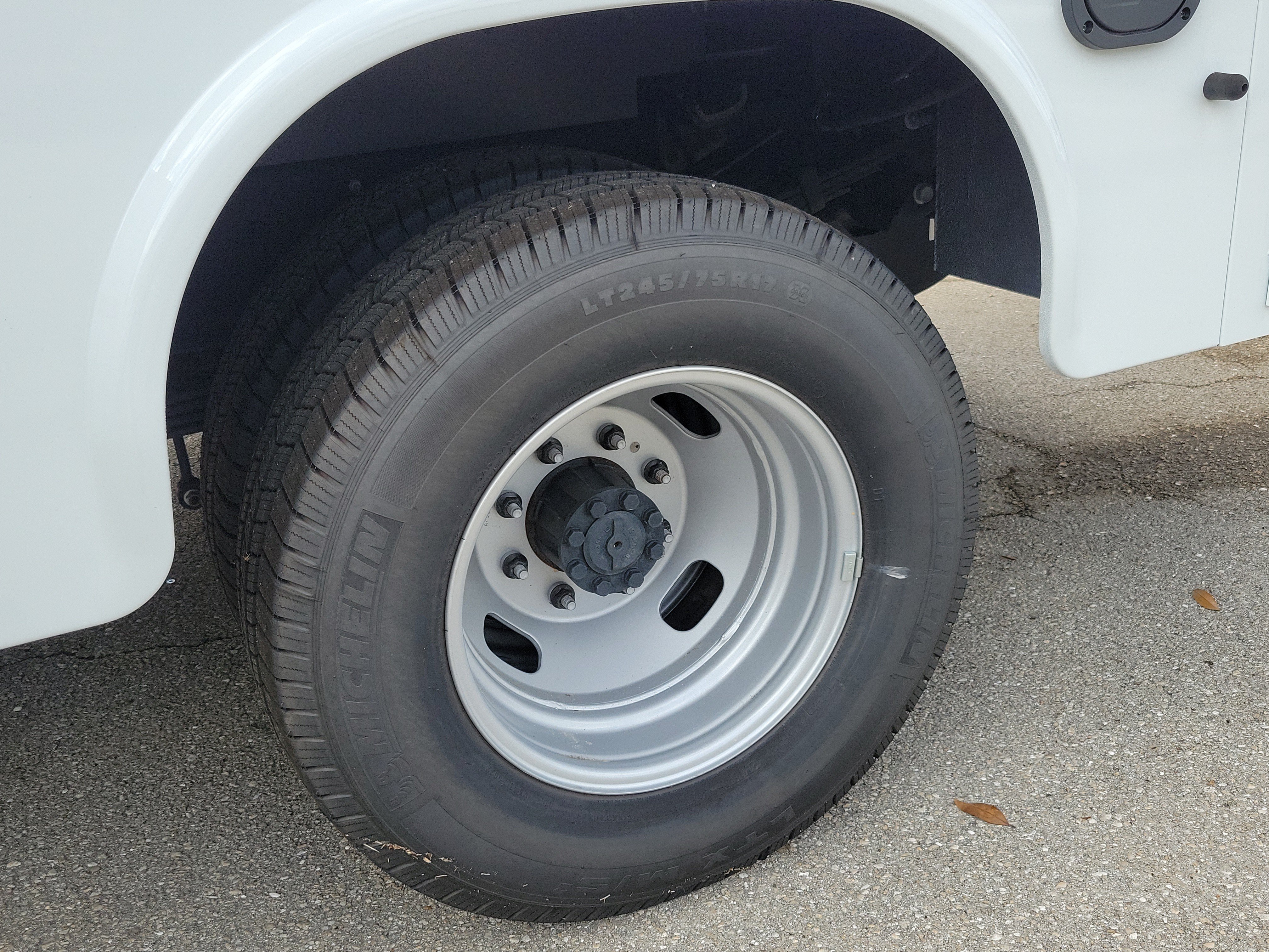 New 2025 Ford F350 XL RWD image 11