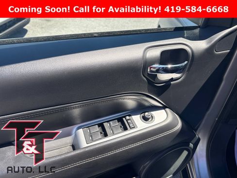 Used 2017 Jeep Compass High Altitude AWD/4WD image 21