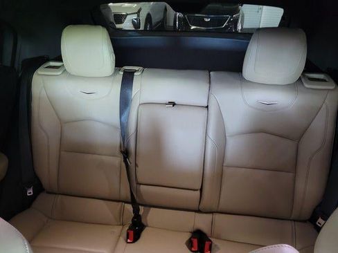 Certified 2024 Cadillac XT4 Luxury FWD image 12