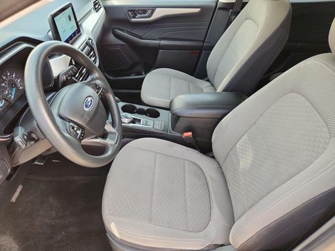 Used 2022 Ford Escape SE FWD image 19