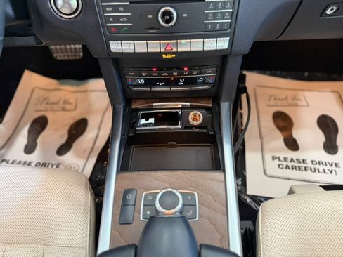 Used 2016 Mercedes-Benz E 350 4MATIC Sedan image 28