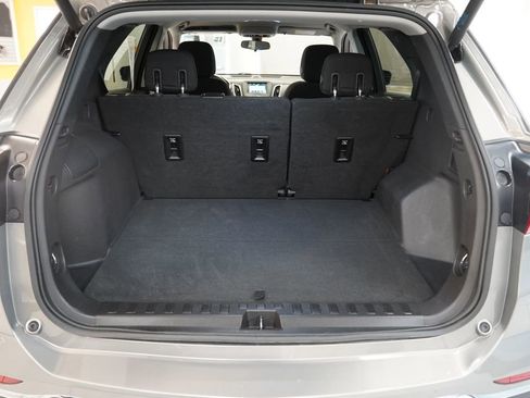 Used 2018 Chevrolet Equinox LT AWD/4WD image 13