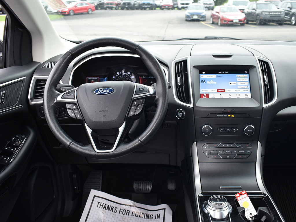 Used 2019 Ford Edge SEL w/ Equipment Group 201A FWD image 17