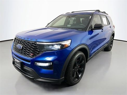 Used 2020 Ford Explorer ST w/ ST Street Pack image 3