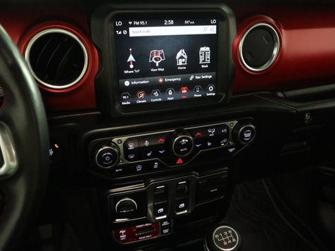 Used 2023 Jeep Wrangler Rubicon w/ Steel Bumper Group AWD/4WD image 23