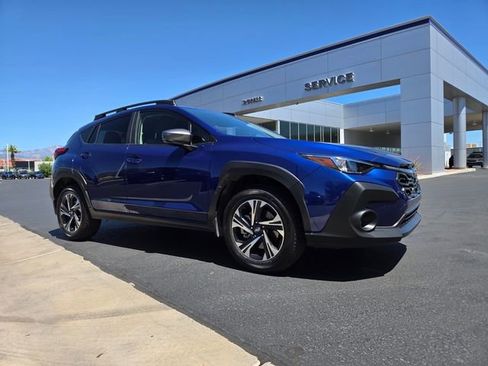 Used 2024 Subaru Crosstrek 2.0i Premium AWD/4WD image 2