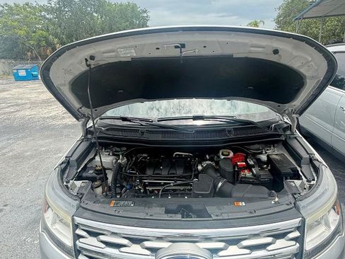 Used 2019 Ford Explorer Limited w/ Class III Trailer Tow Package FWD image 27