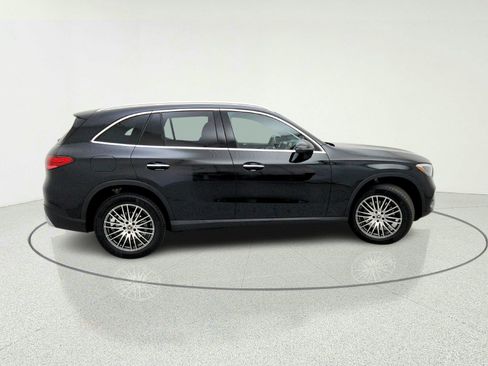 Certified 2026 Mercedes-Benz GLC 300 image 7