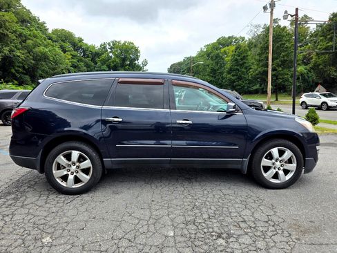 Used 2017 Chevrolet Traverse Premier image 4