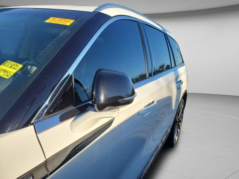 Used 2021 Lincoln Aviator Reserve w/ Equipment Group 202A image 19