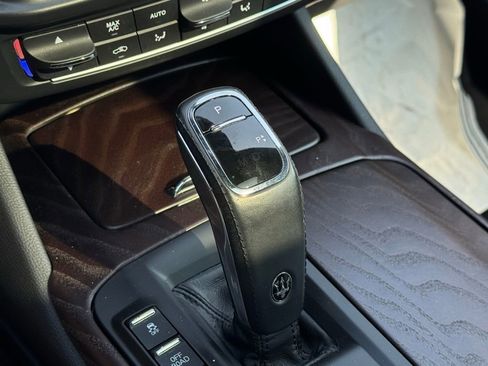 Certified 2022 Maserati Levante Modena image 14