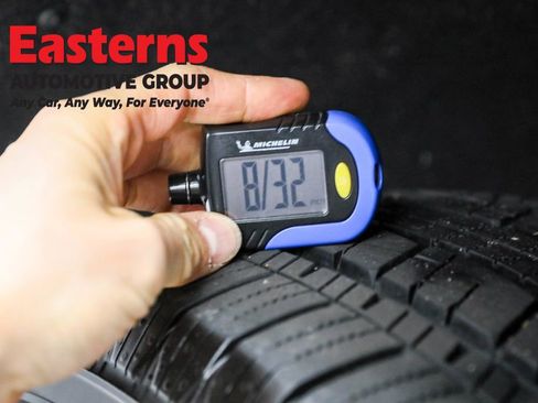 Used 2024 Chevrolet Suburban RST RWD image 29