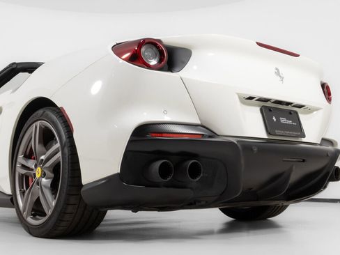 Used 2022 Ferrari Portofino M image 19