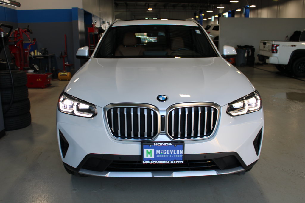 Used 2023 BMW X3 xDrive30i w/ Premium Package AWD/4WD image 2