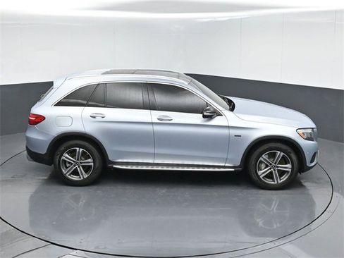 Used 2018 Mercedes-Benz GLC 350e 4MATIC image 45