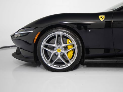Certified 2022 Ferrari Roma RWD image 10