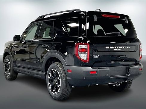 New 2025 Ford Bronco Sport Outer Banks image 3