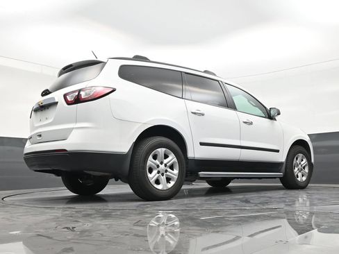 Used 2017 Chevrolet Traverse LS FWD image 23