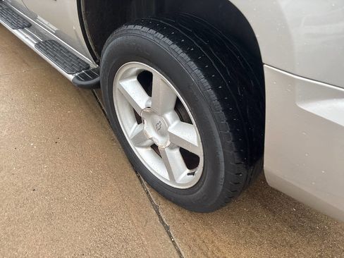 Used 2008 Chevrolet Tahoe LT w/ Convenience Package 1 image 11