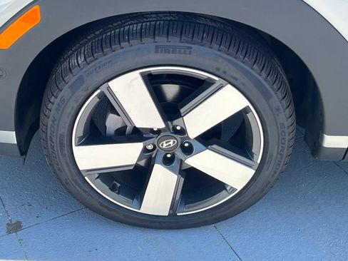 Used 2024 Hyundai Santa Fe Limited AWD/4WD image 13