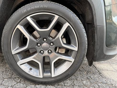 Used 2021 Jeep Renegade Sport image 9