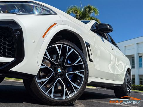 Used 2020 BMW X6 M Competition AWD/4WD image 11