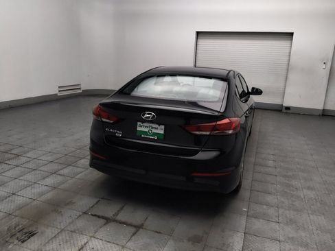 Used 2018 Hyundai Elantra SE w/ Cargo Package FWD image 7