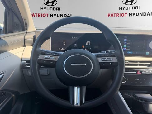 Used 2025 Hyundai Tucson SEL AWD/4WD image 12
