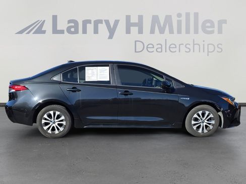 Used 2020 Toyota Corolla LE image 6