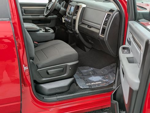 Used 2019 RAM 1500 Classic Warlock image 18