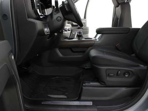 New 2026 GMC Sierra 1500 SLT AWD/4WD image 19