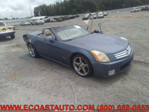 Used 2005 Cadillac XLR image 3