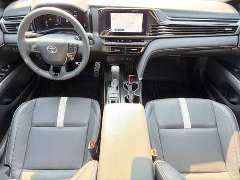 Used 2026 Toyota Camry SE FWD image 27