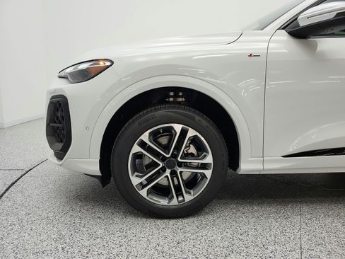 New 2026 Audi Q5 2.0T AWD/4WD image 15
