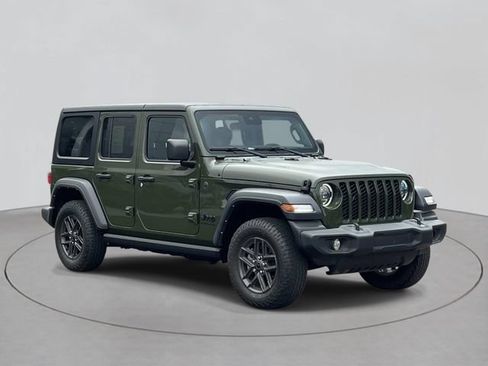 Used 2024 Jeep Wrangler Unlimited Sport AWD/4WD image 6