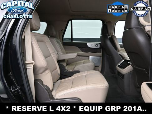 Used 2022 Lincoln Navigator L Reserve RWD image 12