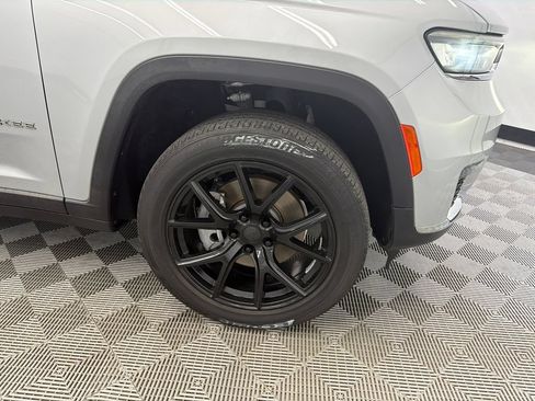 Used 2021 Jeep Grand Cherokee L Limited RWD image 14