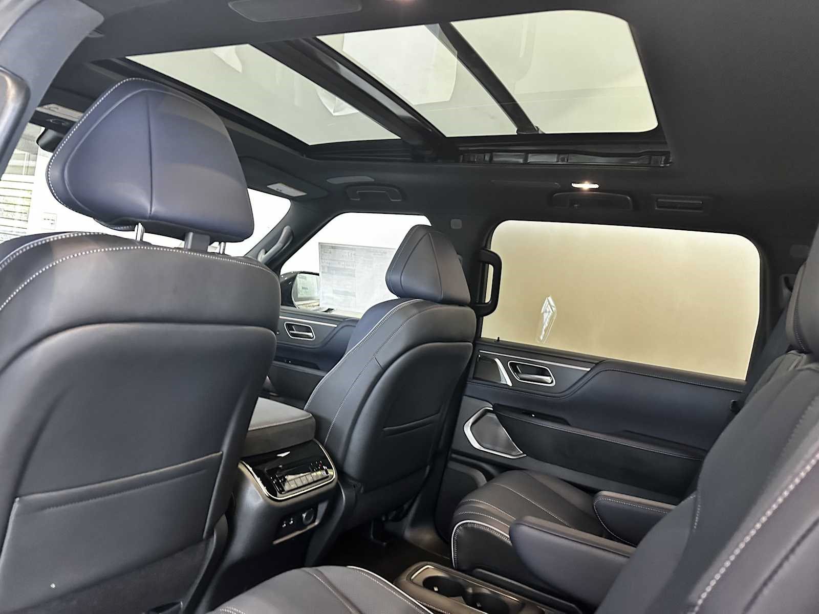 New 2027 INFINITI QX80 Sensory w/ Sport Exterior Package AWD/4WD image 14