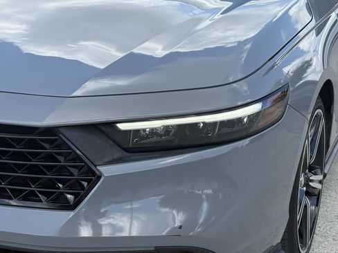 Used 2024 Honda Accord Sport image 11