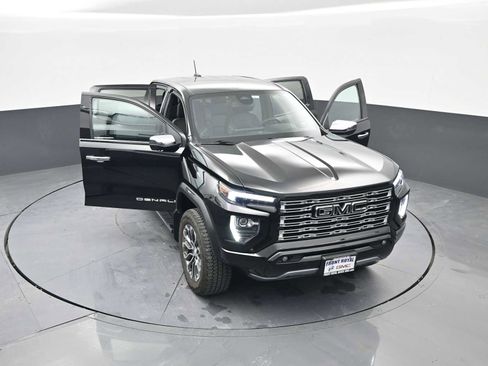 Used 2023 GMC Canyon Denali image 47