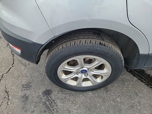 Certified 2020 Ford EcoSport SE image 9