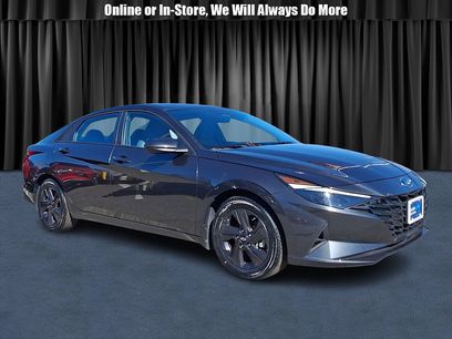 Used 2023 Hyundai Elantra SEL