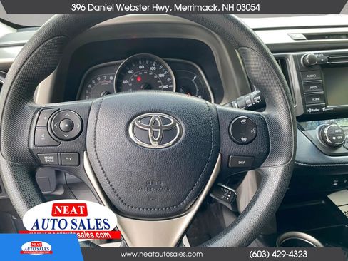 Used 2015 Toyota RAV4 XLE AWD/4WD image 9