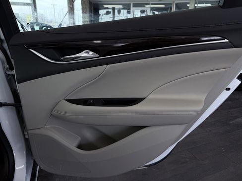 Used 2017 Buick LaCrosse Essence image 31